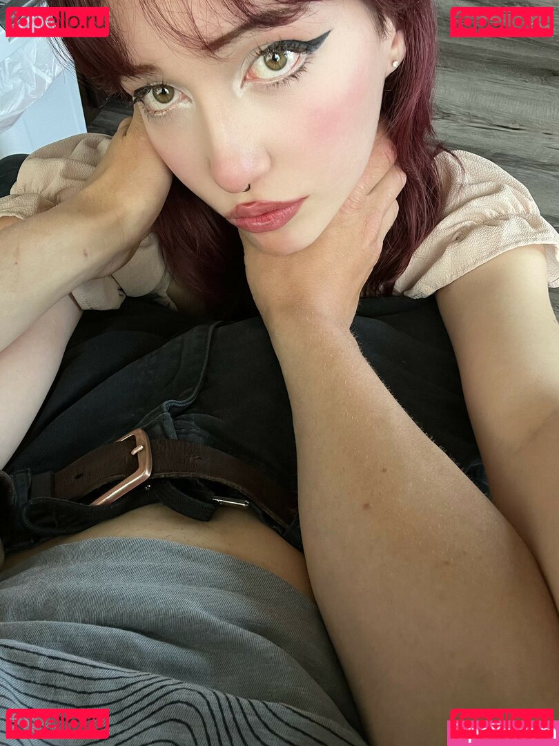 dumbslutstar Nude Onlyfans Photo 9