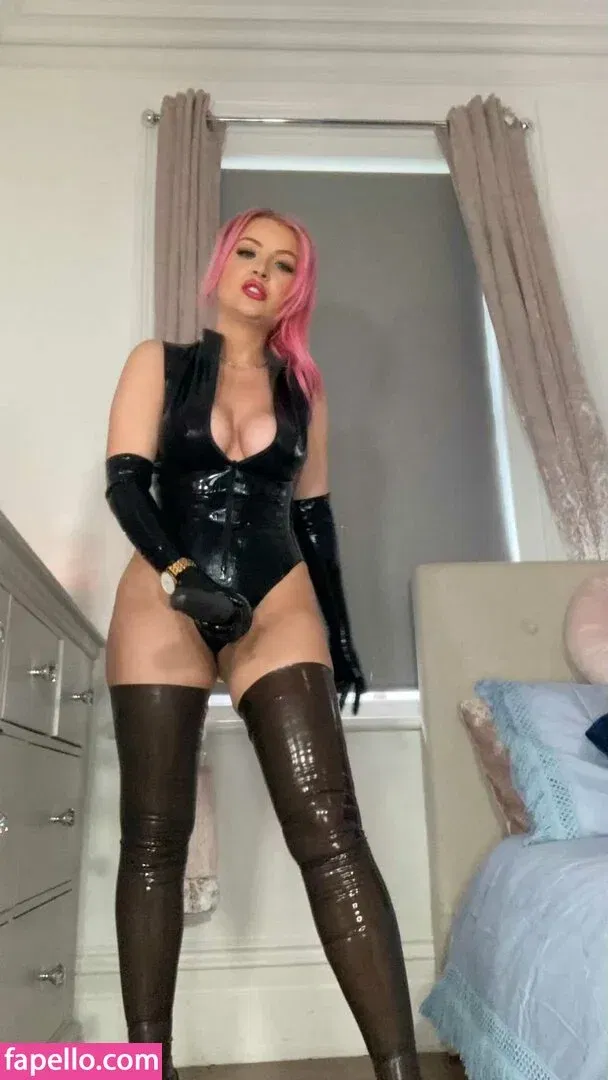 CutieDaisyMay093 Onlyfans Photo Gallery 