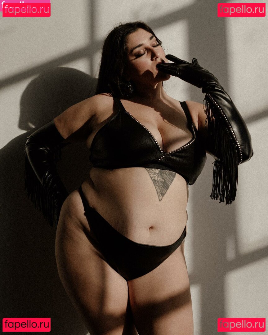Cha Cha Nude Onlyfans Photo 14