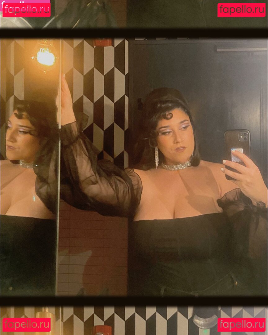 Cha Cha Nude Onlyfans Photo 11