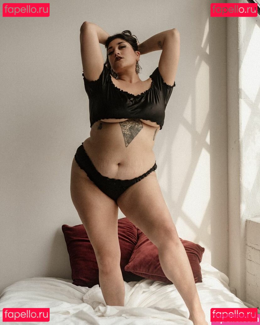 Cha Cha Nude Onlyfans Photo 4