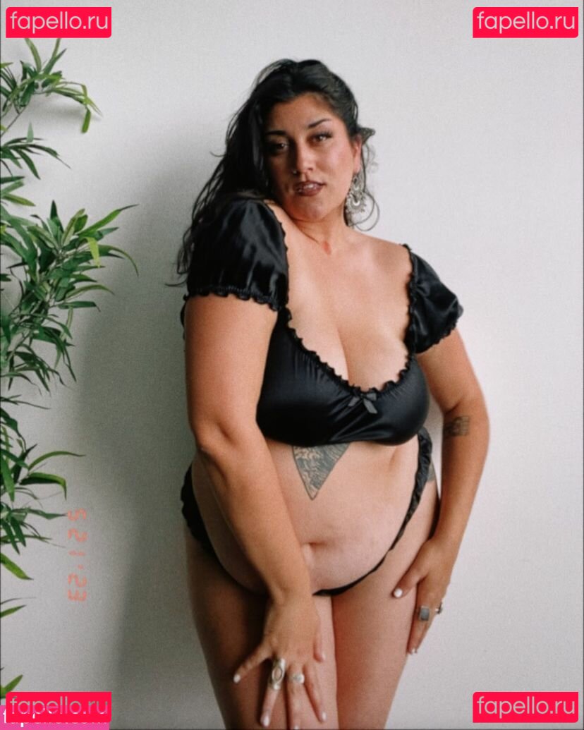 Cha Cha Nude Onlyfans Photo 5