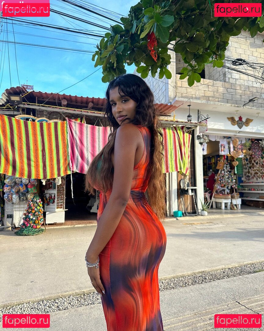 Tiziana Nude Onlyfans Photo 44