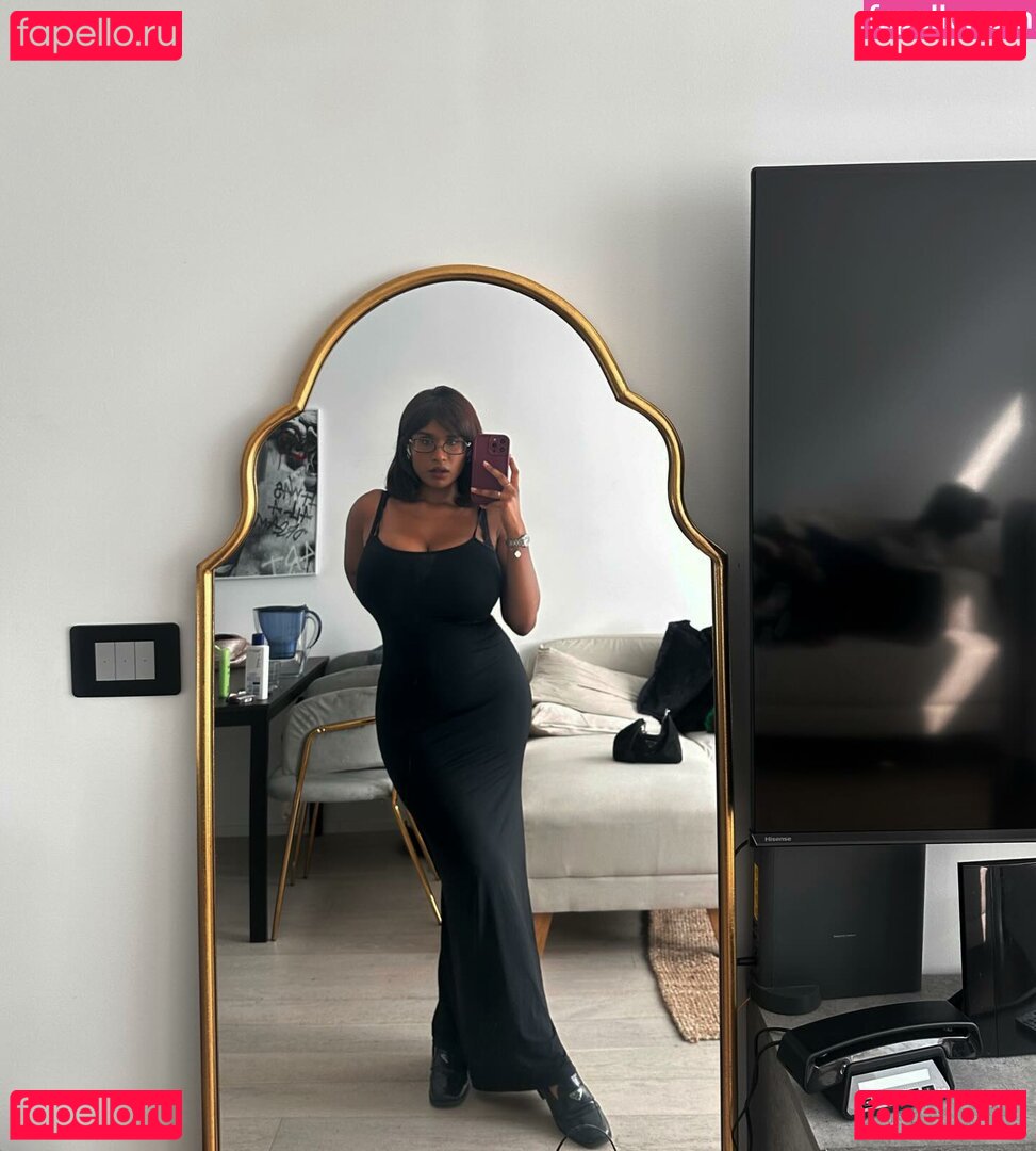 Tiziana Nude Onlyfans Photo 3