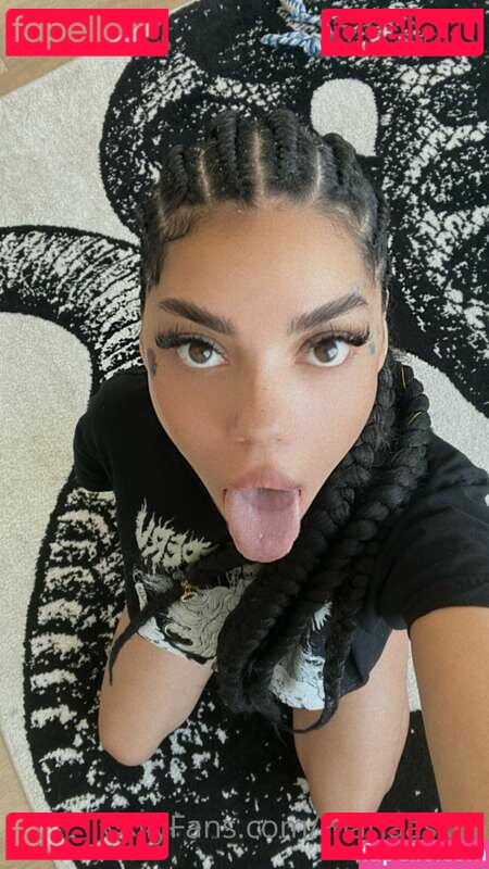 Mariaa Skyy Nude Onlyfans Photo 13