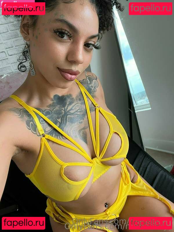 Mariaa Skyy Nude Onlyfans Photo 8