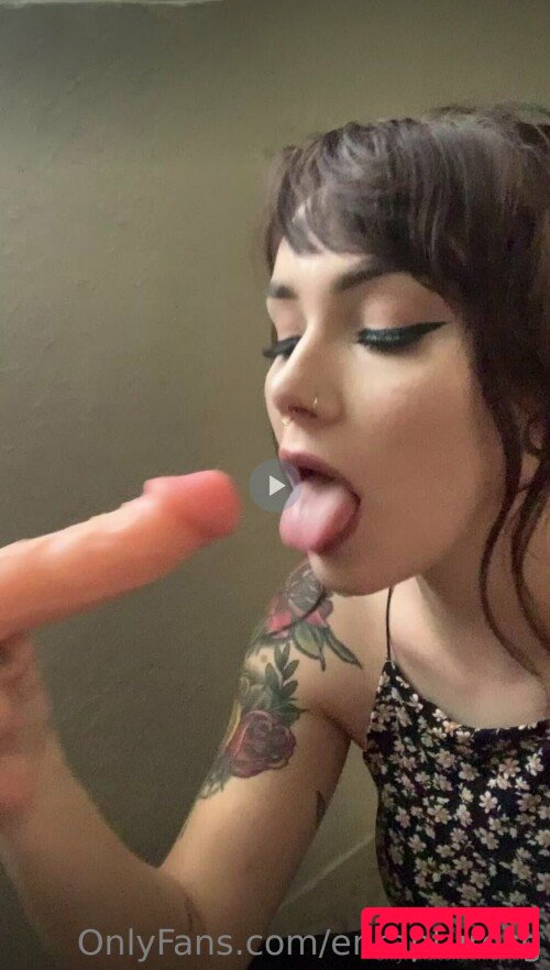 Enrapture Onlyfans Photo Gallery 