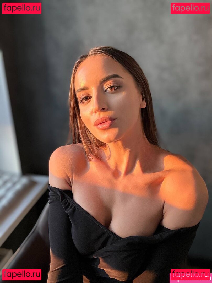 nataflora Nude Onlyfans Photo 12