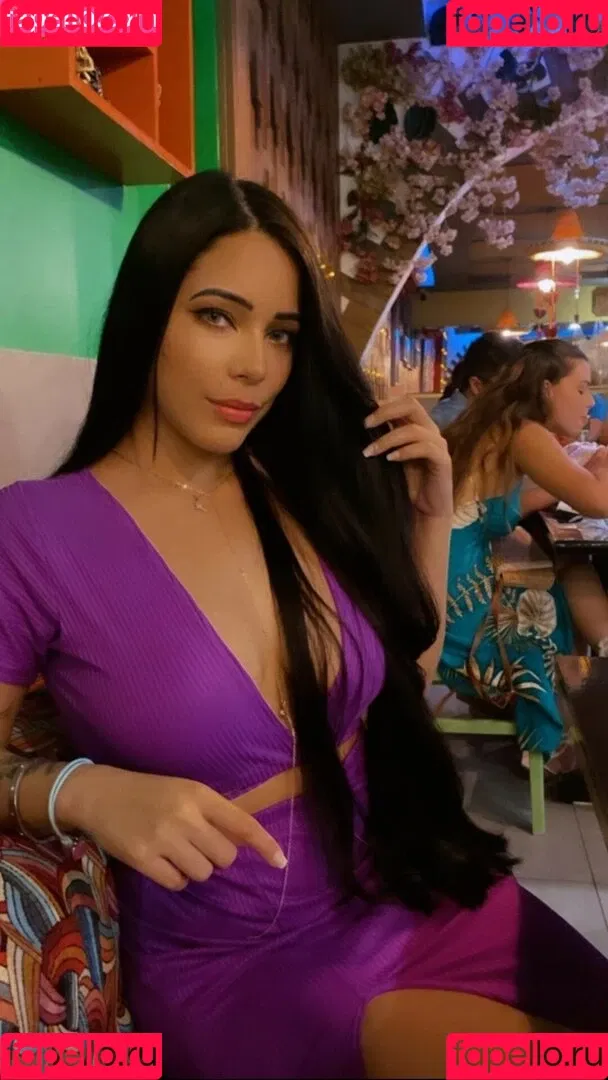 Raissa Gamazo Onlyfans Photo Gallery 