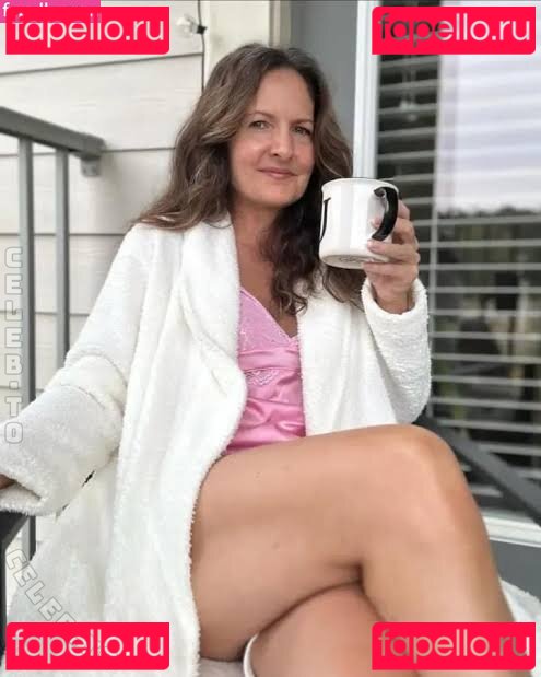 Joanne Bettes Nude Onlyfans Photo 5