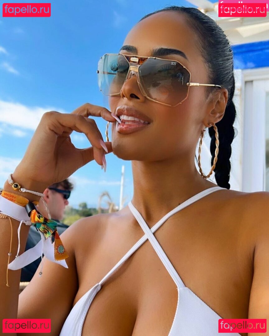 Micaela Reis Nude Onlyfans Photo 36