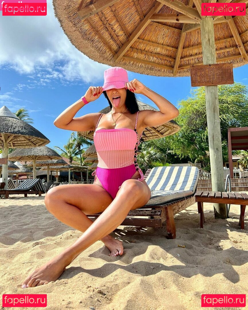 Micaela Reis Nude Onlyfans Photo 31