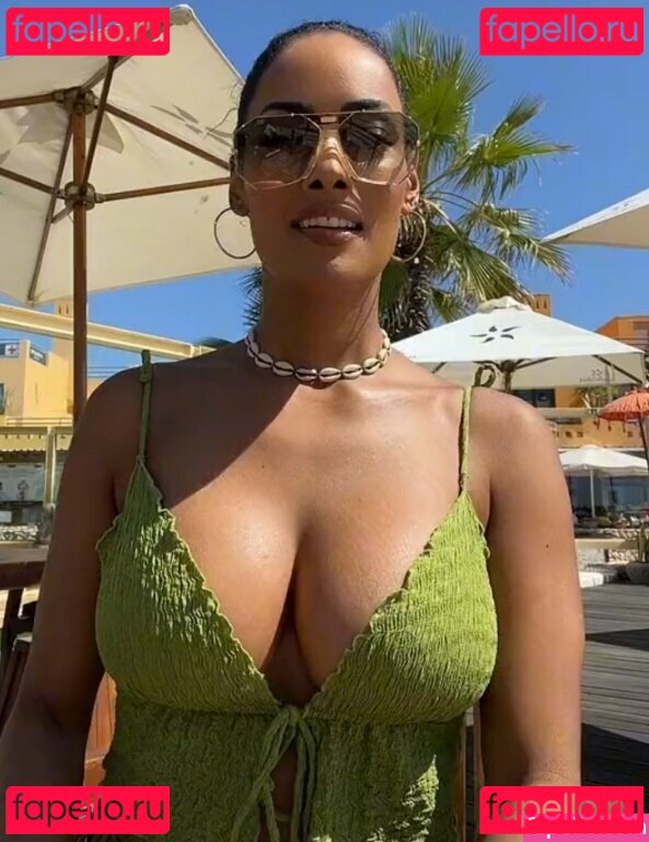 Micaela Reis Nude Onlyfans Photo 25