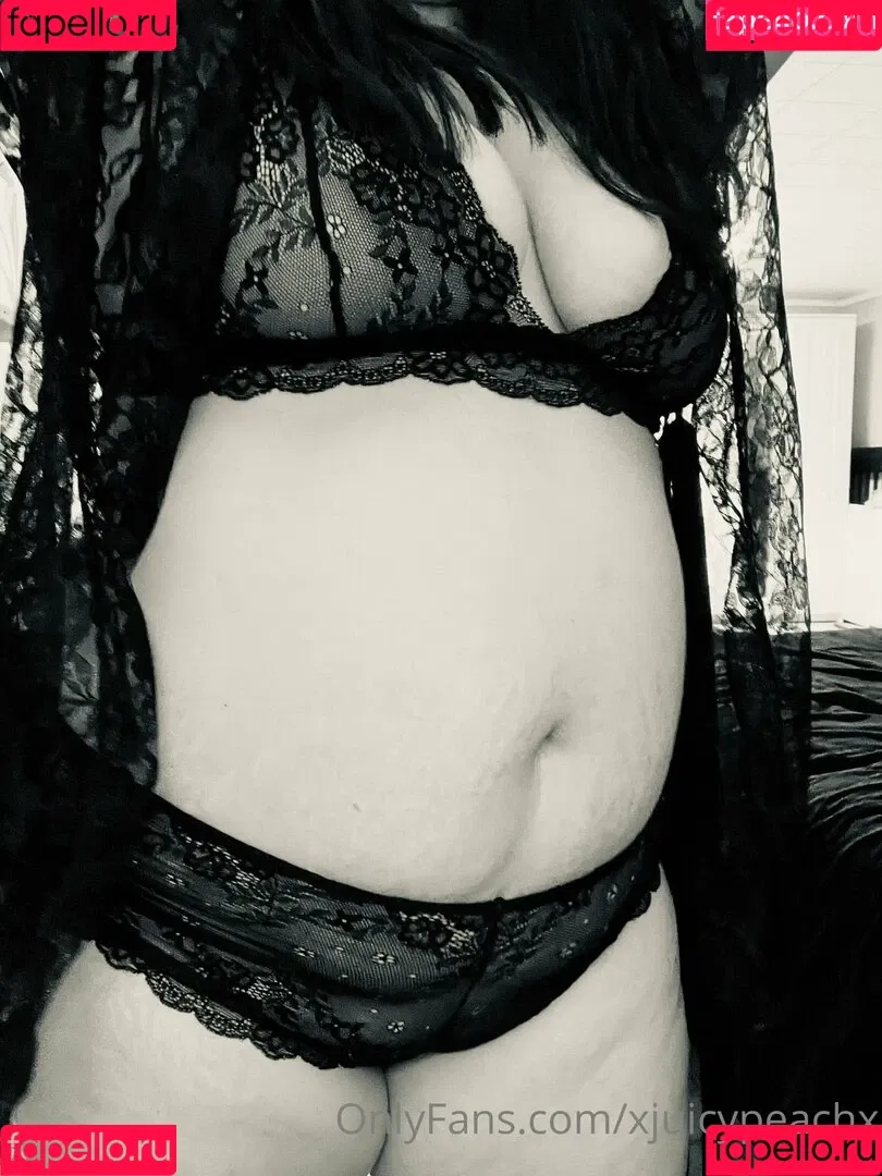 xjuicypeachx Onlyfans Photo Gallery 
