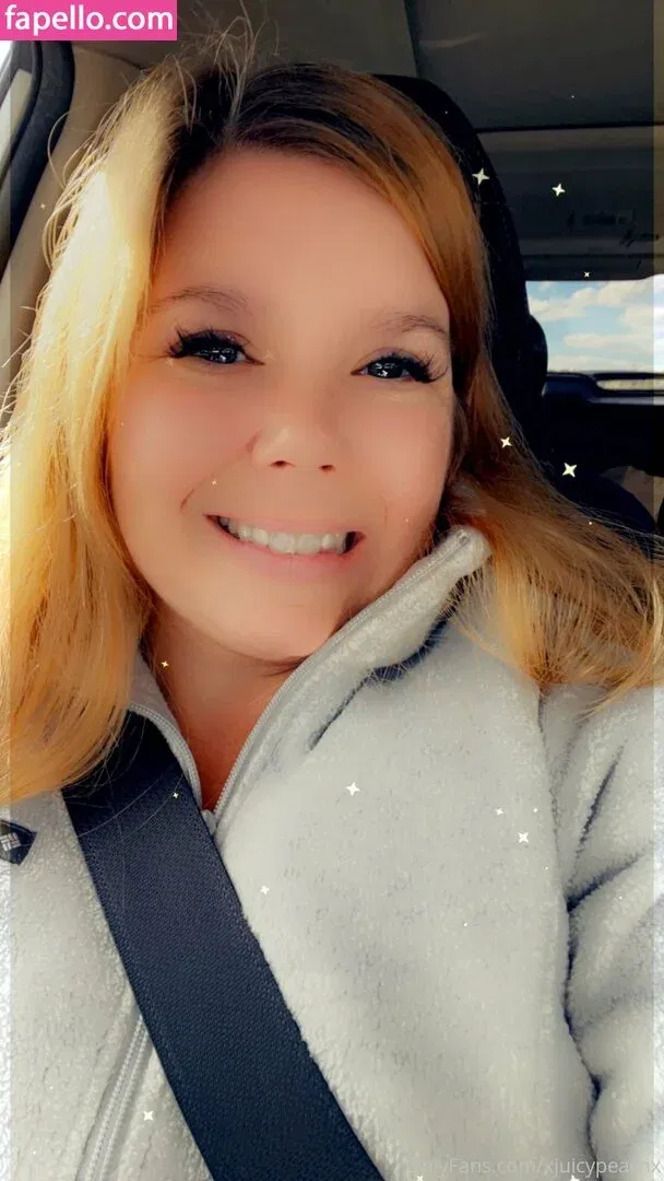 xjuicypeachx Onlyfans Photo Gallery 