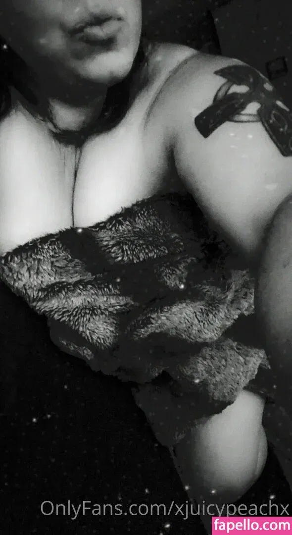 xjuicypeachx Onlyfans Photo Gallery 