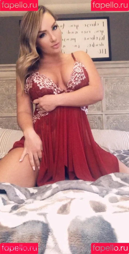 misscalicarter Onlyfans Photo Gallery 