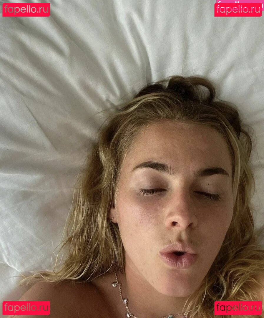 Laura Freigang Nude Onlyfans Photo 34