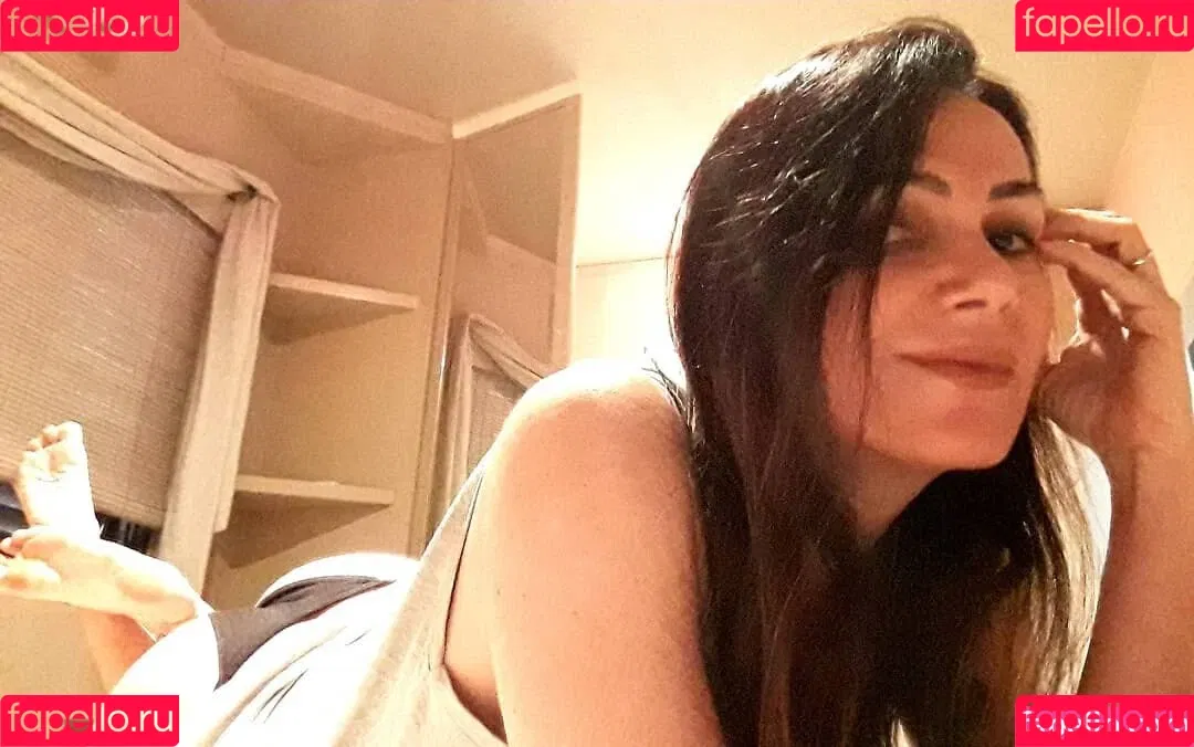 Fabi Laranjeira Onlyfans Photo Gallery 