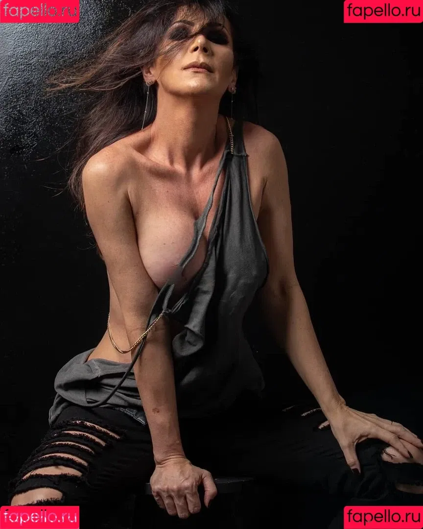 Fabi Laranjeira Onlyfans Photo Gallery 