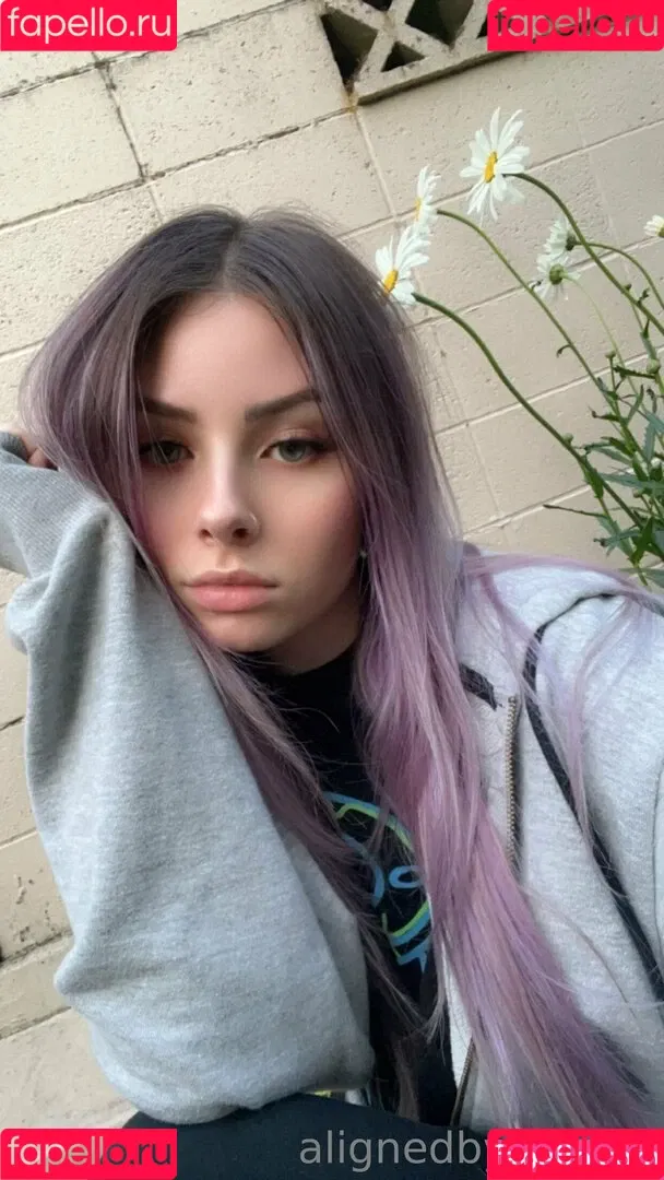 alignedbyjuniper Onlyfans Photo Gallery 