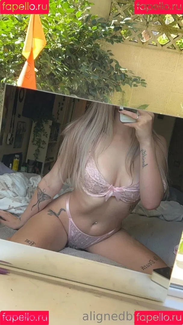 alignedbyjuniper Onlyfans Photo Gallery 