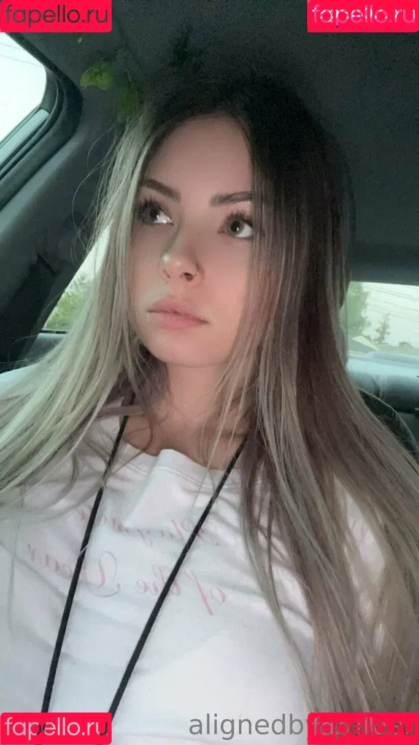 alignedbyjuniper Onlyfans Photo Gallery 
