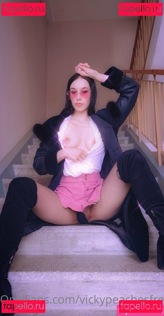 vickypeachesfree Nude Onlyfans Photo 43