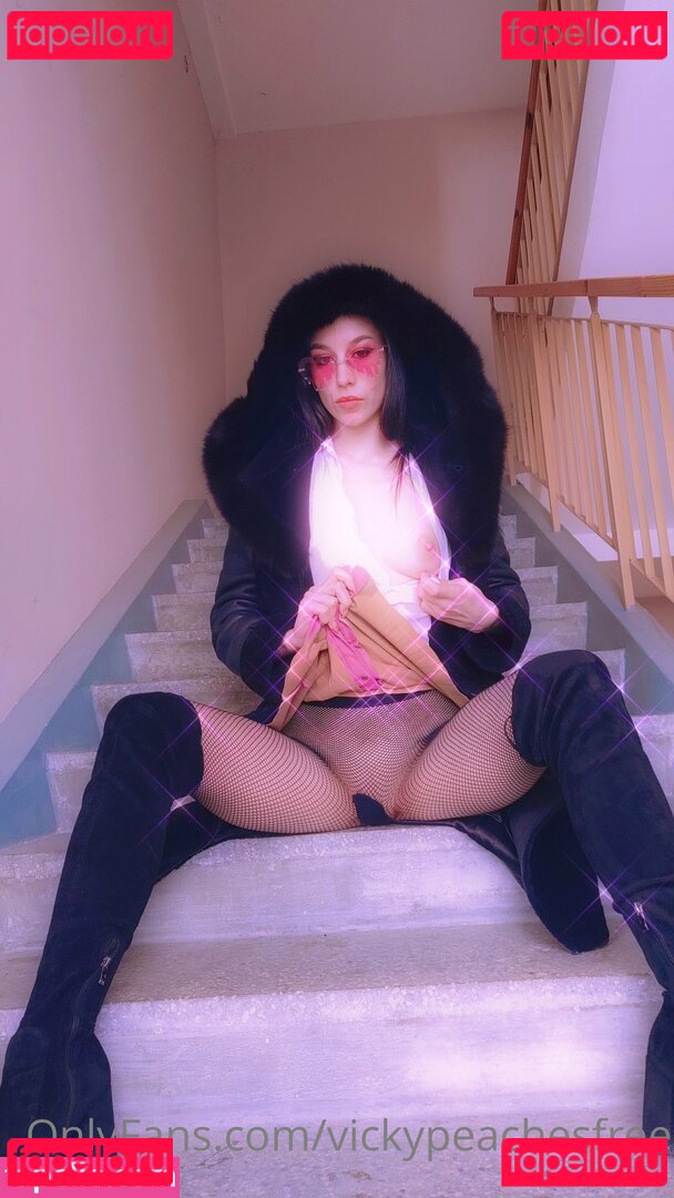 vickypeachesfree Nude Onlyfans Photo 42