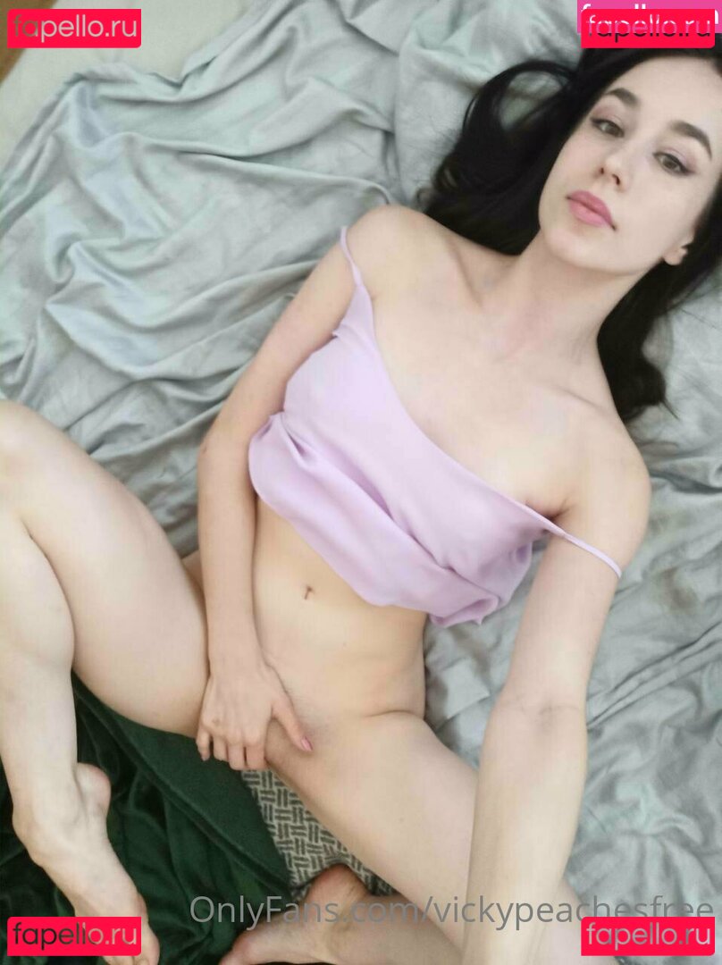 vickypeachesfree Nude Onlyfans Photo 35