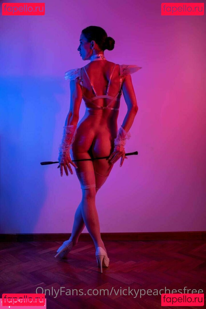 vickypeachesfree Nude Onlyfans Photo 22