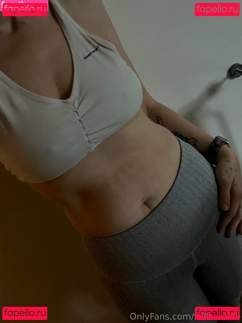 willow.sole Nude Onlyfans Photo 8