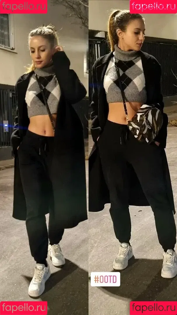 Laure Valée Onlyfans Photo Gallery 