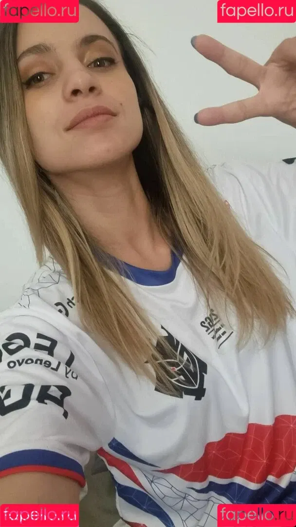 Laure Valée Onlyfans Photo Gallery 