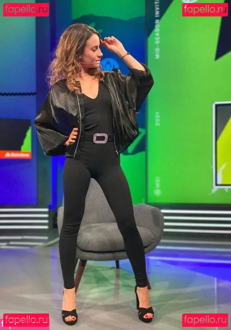 Laure Valée Onlyfans Photo Gallery 