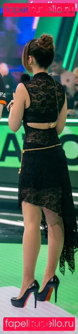 Laure Valée Onlyfans Photo Gallery 