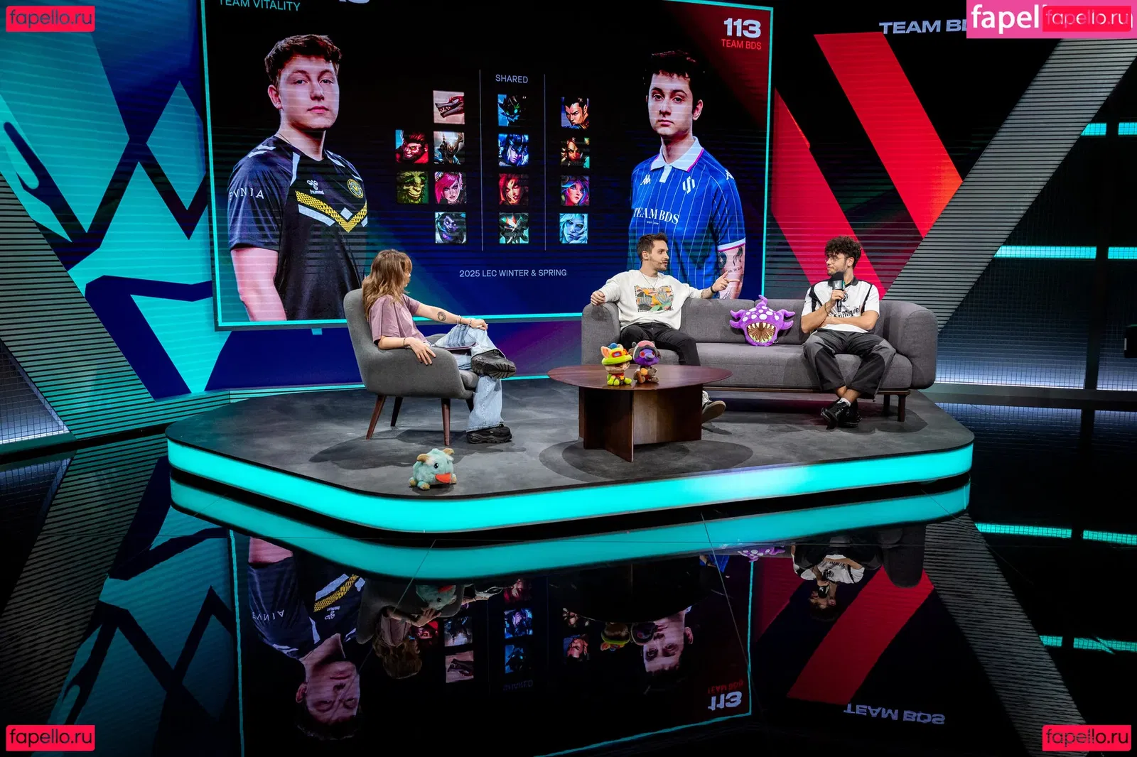 Laure Valée Onlyfans Photo Gallery 