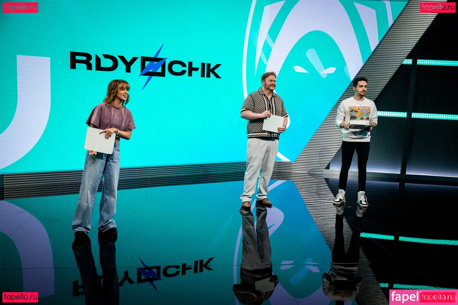 Laure Valée Onlyfans Photo Gallery 