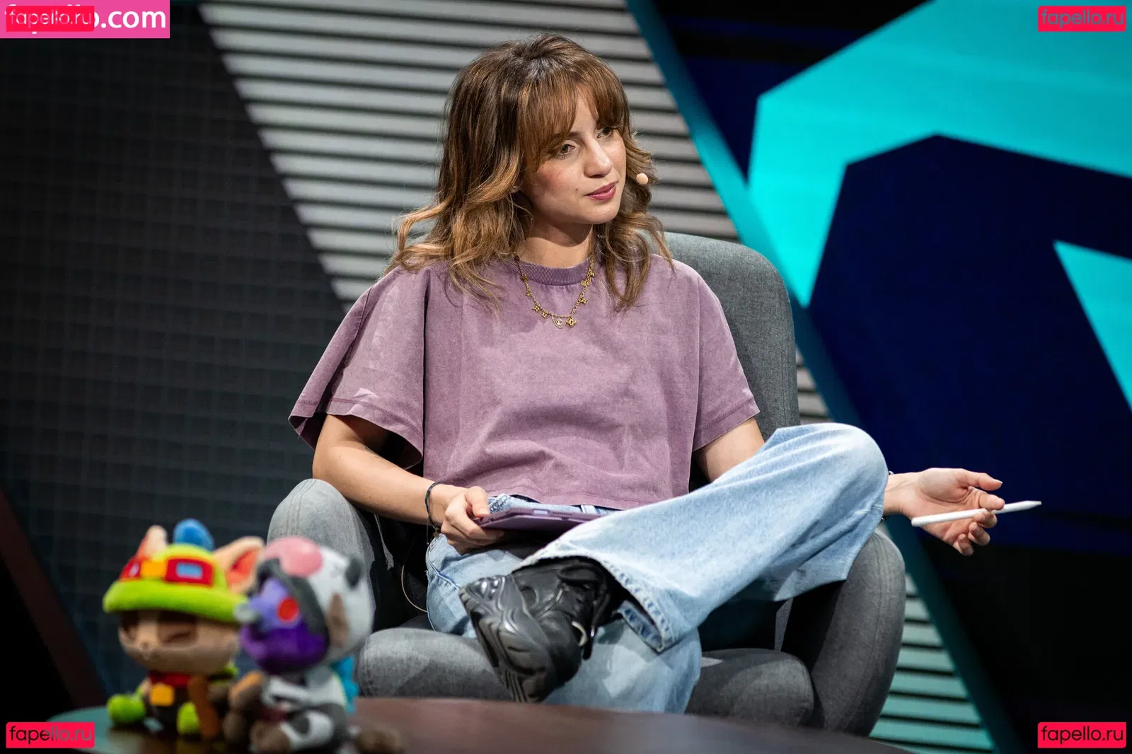 Laure Valée Onlyfans Photo Gallery 