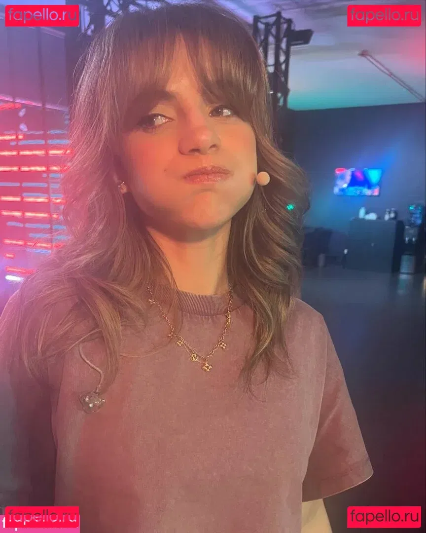 Laure Valée Onlyfans Photo Gallery 