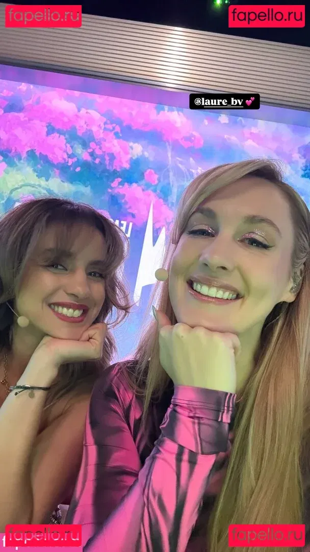 Laure Valée Onlyfans Photo Gallery 