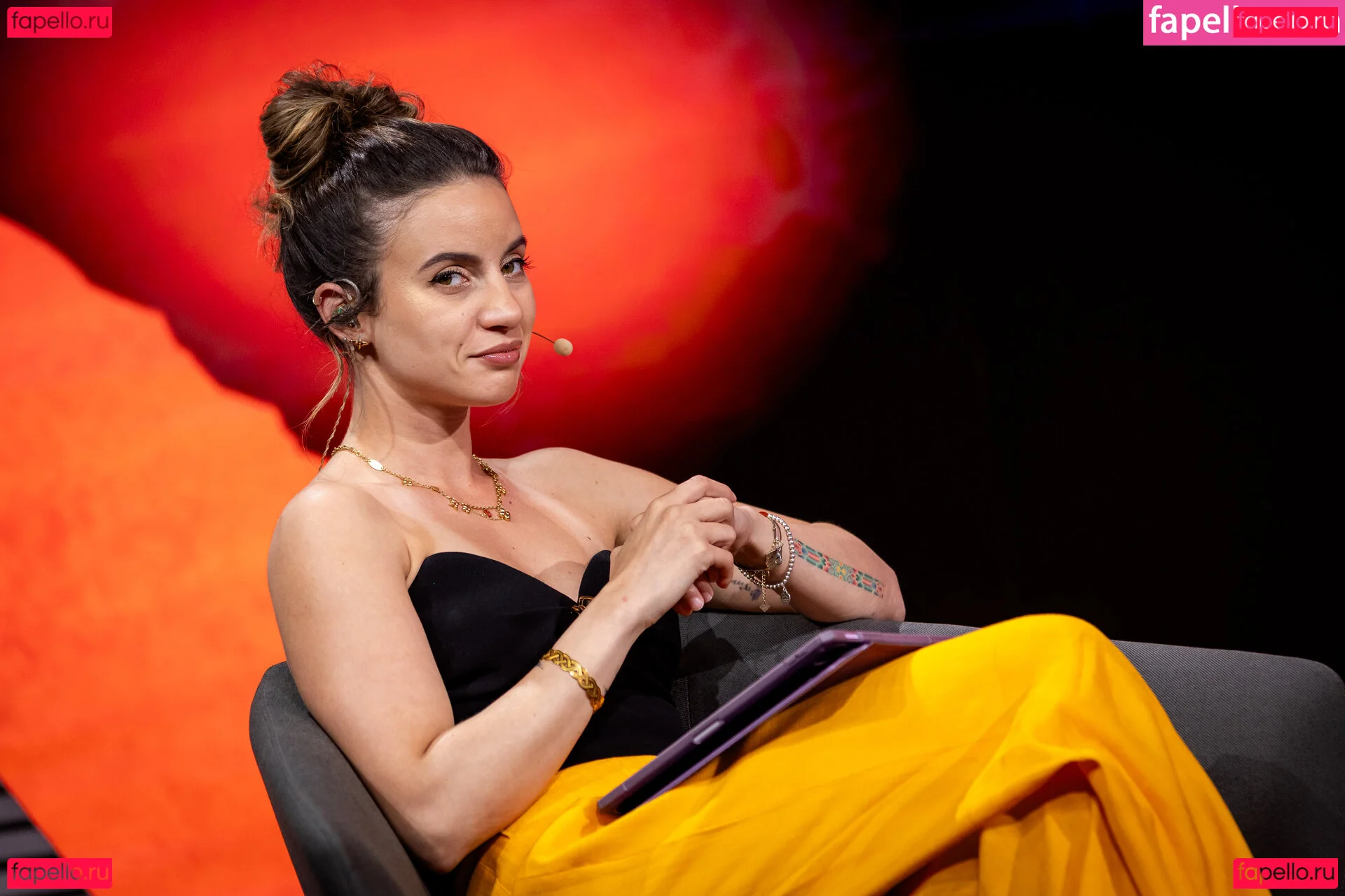 Laure Valée Onlyfans Photo Gallery 