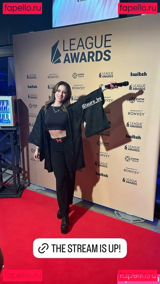 Laure Valée Onlyfans Photo Gallery 