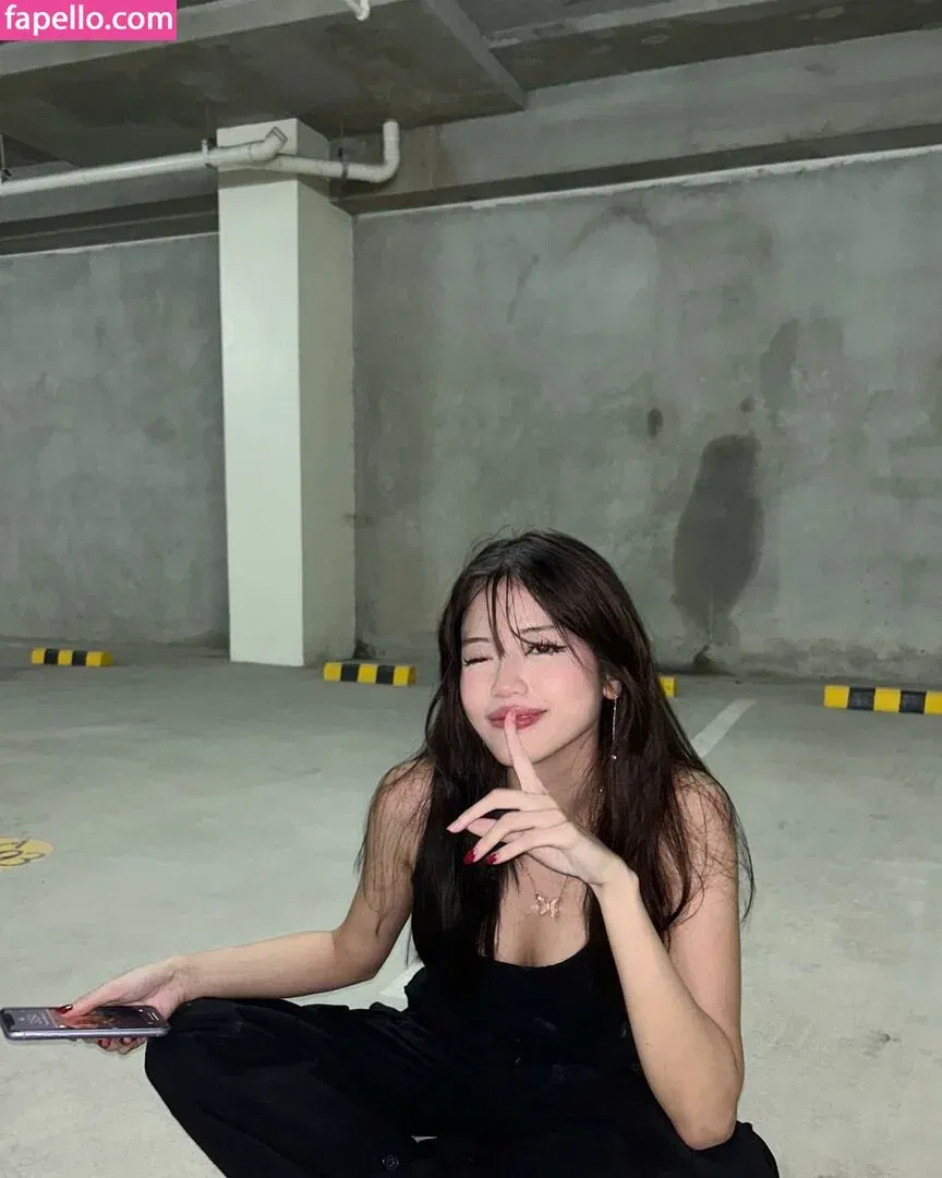 tripppollen Onlyfans Photo Gallery 