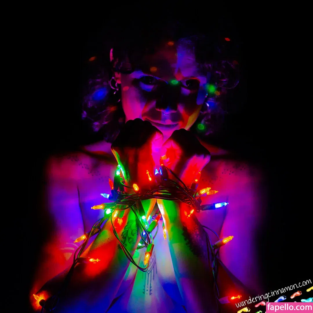 wanderingcinnamon2 Onlyfans Photo Gallery 