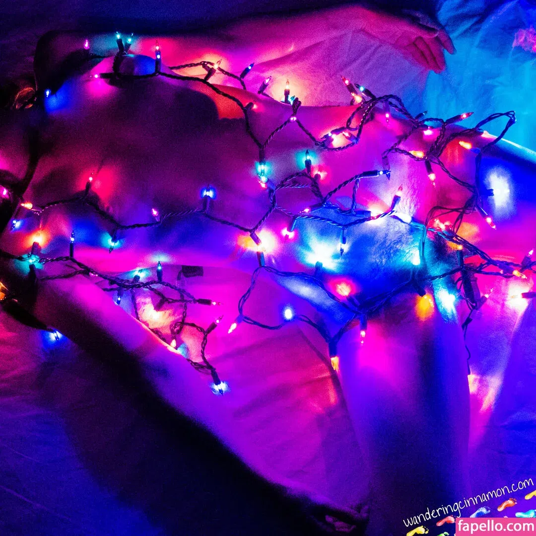 wanderingcinnamon2 Onlyfans Photo Gallery 