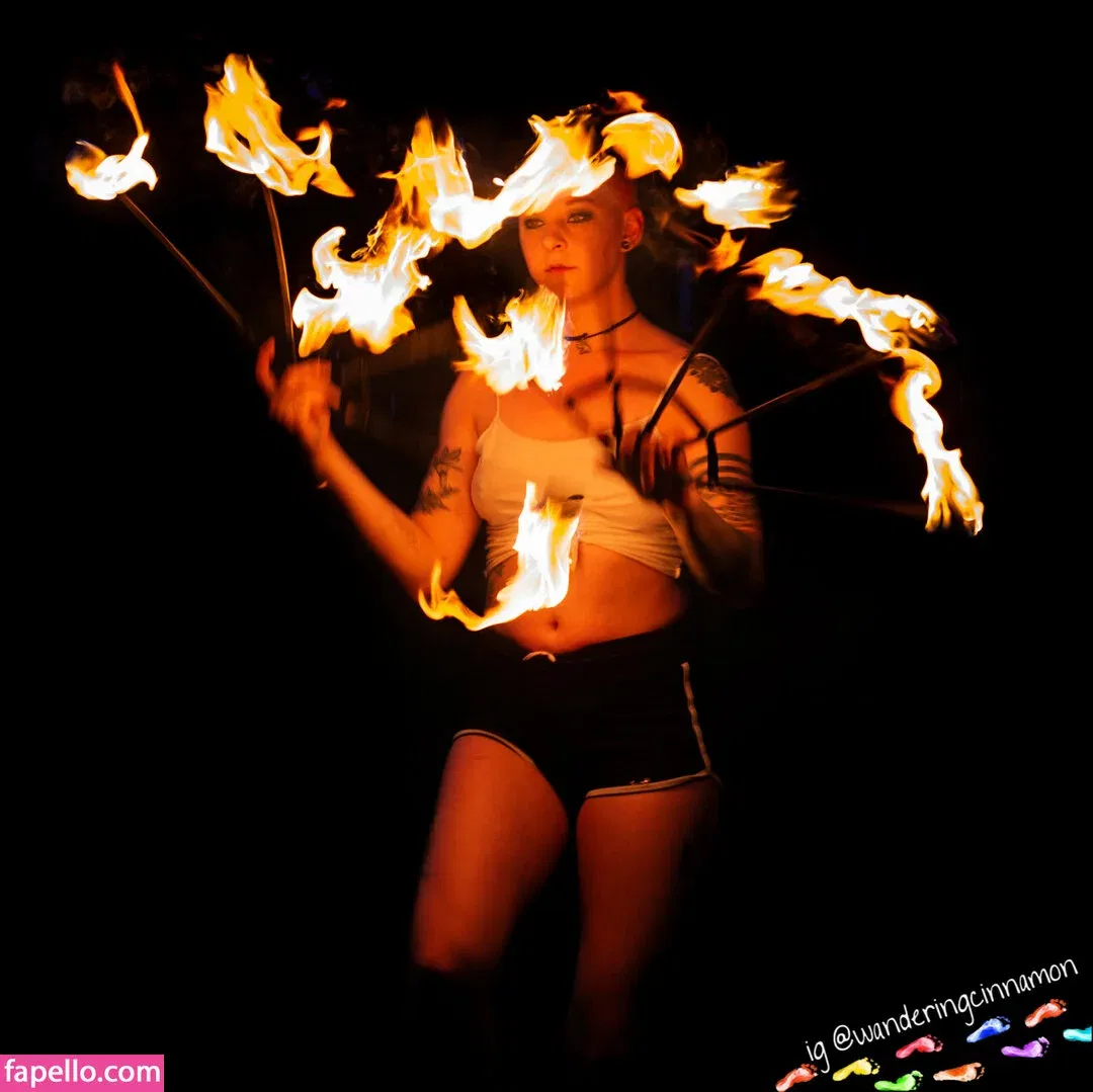 wanderingcinnamon2 Onlyfans Photo Gallery 