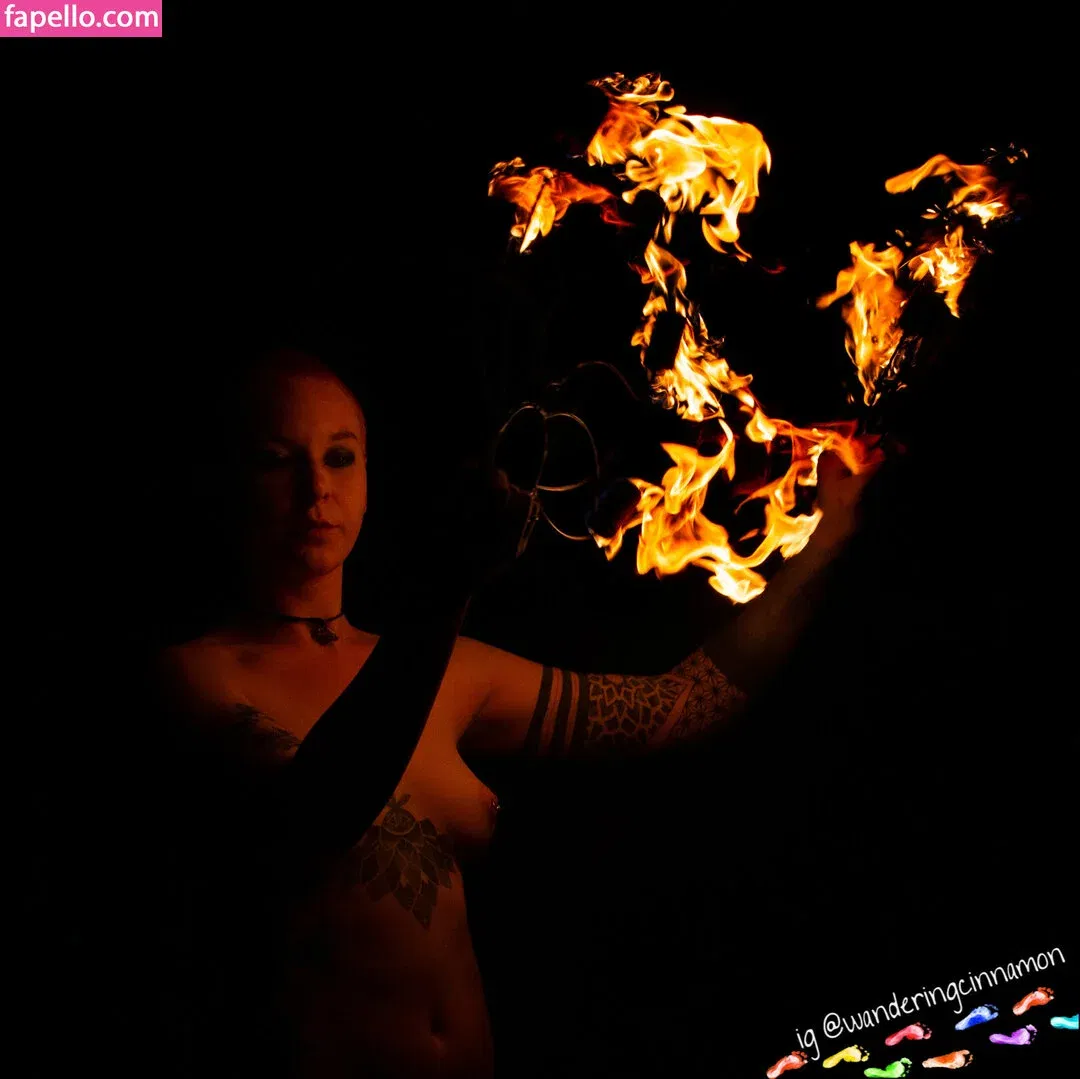 wanderingcinnamon2 Onlyfans Photo Gallery 