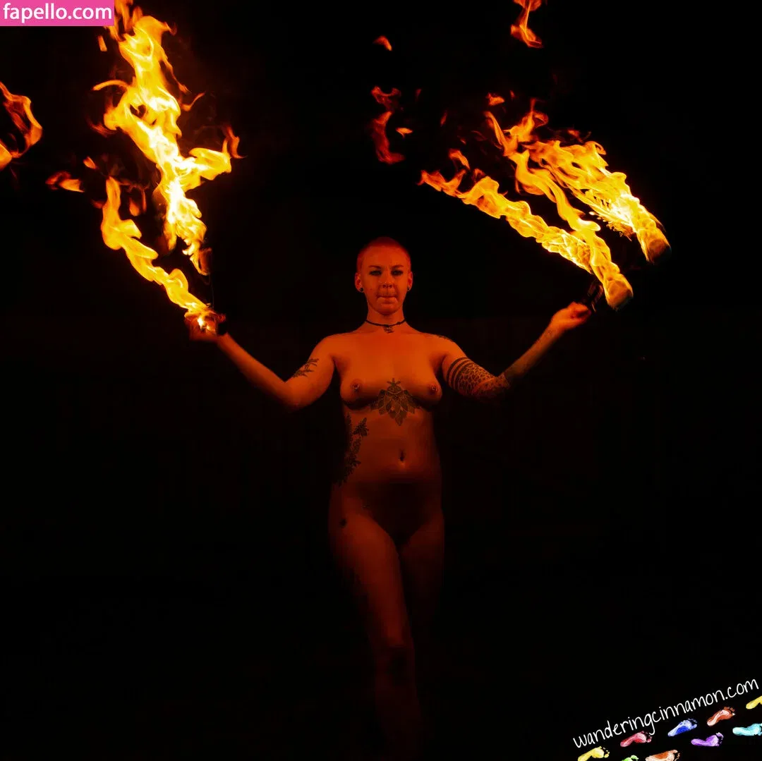 wanderingcinnamon2 Onlyfans Photo Gallery 