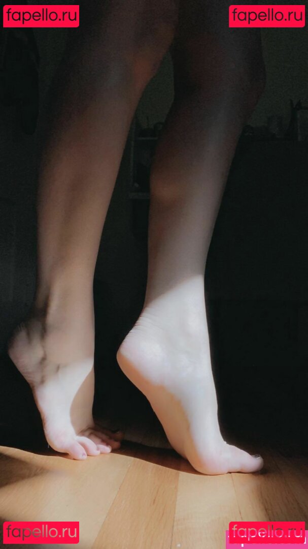 Footsie_Cutie Nude Onlyfans Photo 16